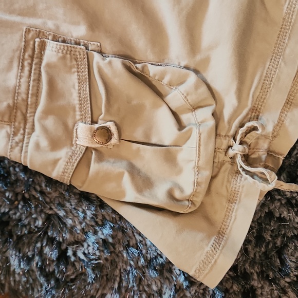 Khaki cargo skirt - Picture 2 of 4